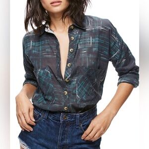 FREE PEOPLE women's grey green shore vibes long sleeve button down shirt, XS.